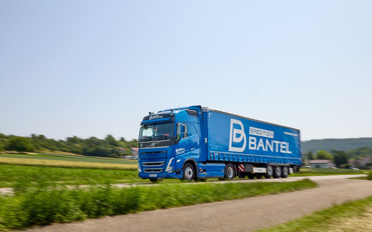 Teil-und Komplettladung